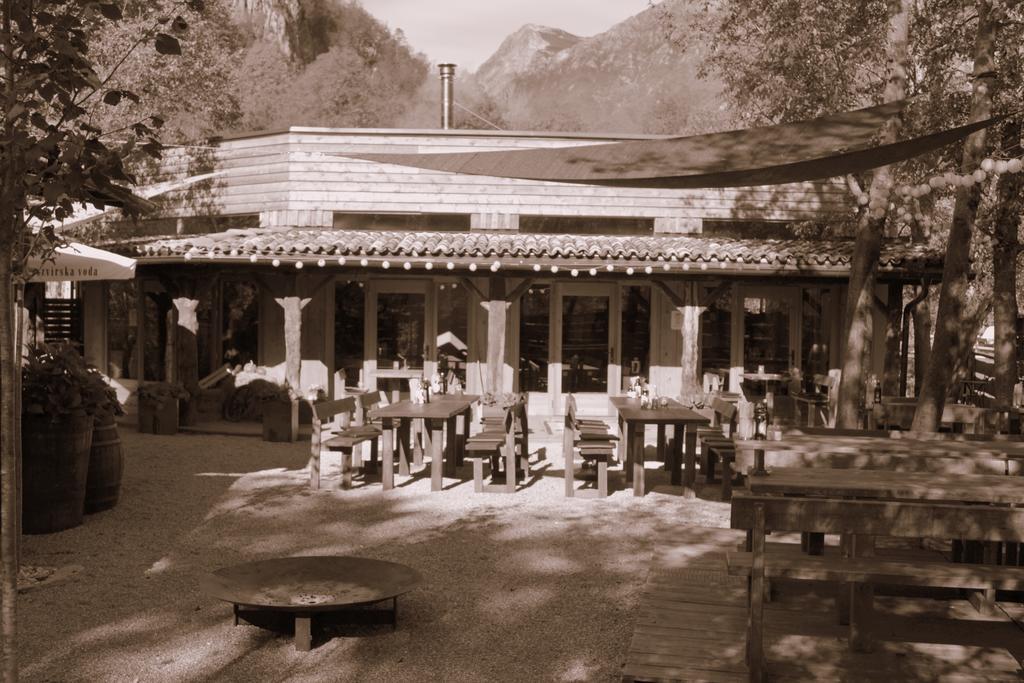 Hotel Pocitniska Hisa Lazar à Kobarid Extérieur photo